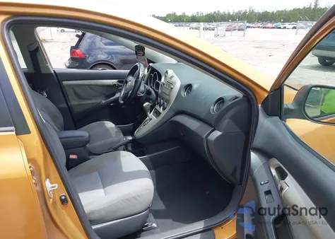 2009 Toyota Matrix S z USA, uszkodzony, nr VIN 2T1KE40E79C012324